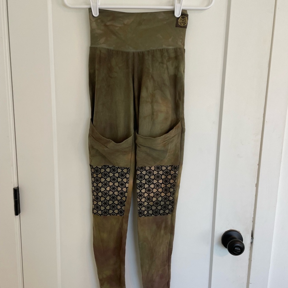 SewMuchLove Fleece Lined Olive Green Leggings with Black Pattern